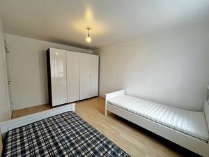 Photo 7- click for photo gallery